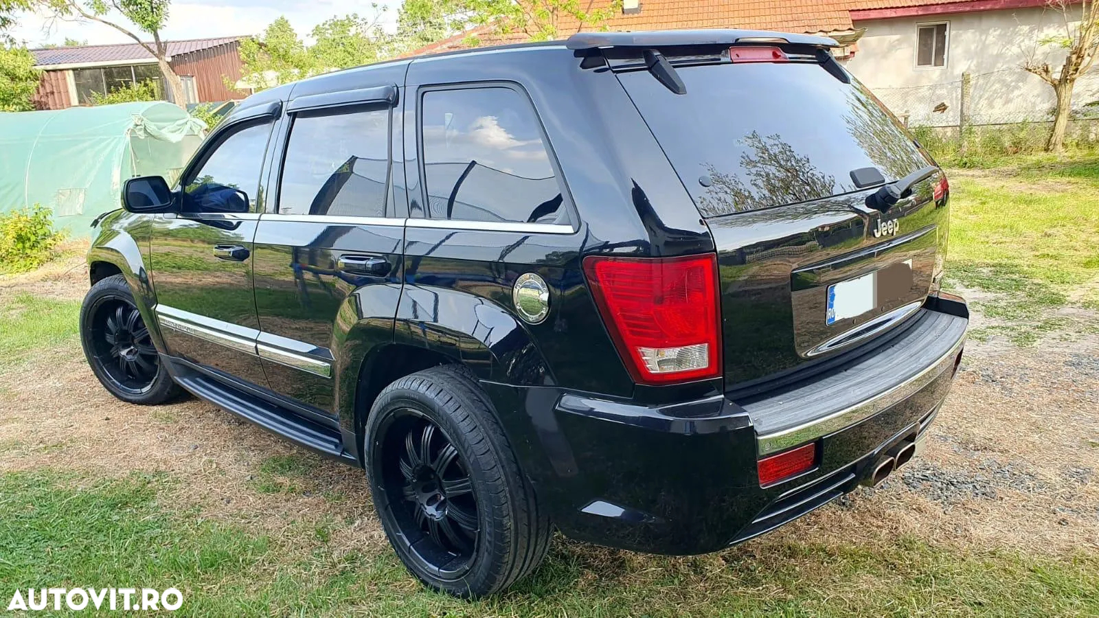Jeep Grand Cherokee - 8