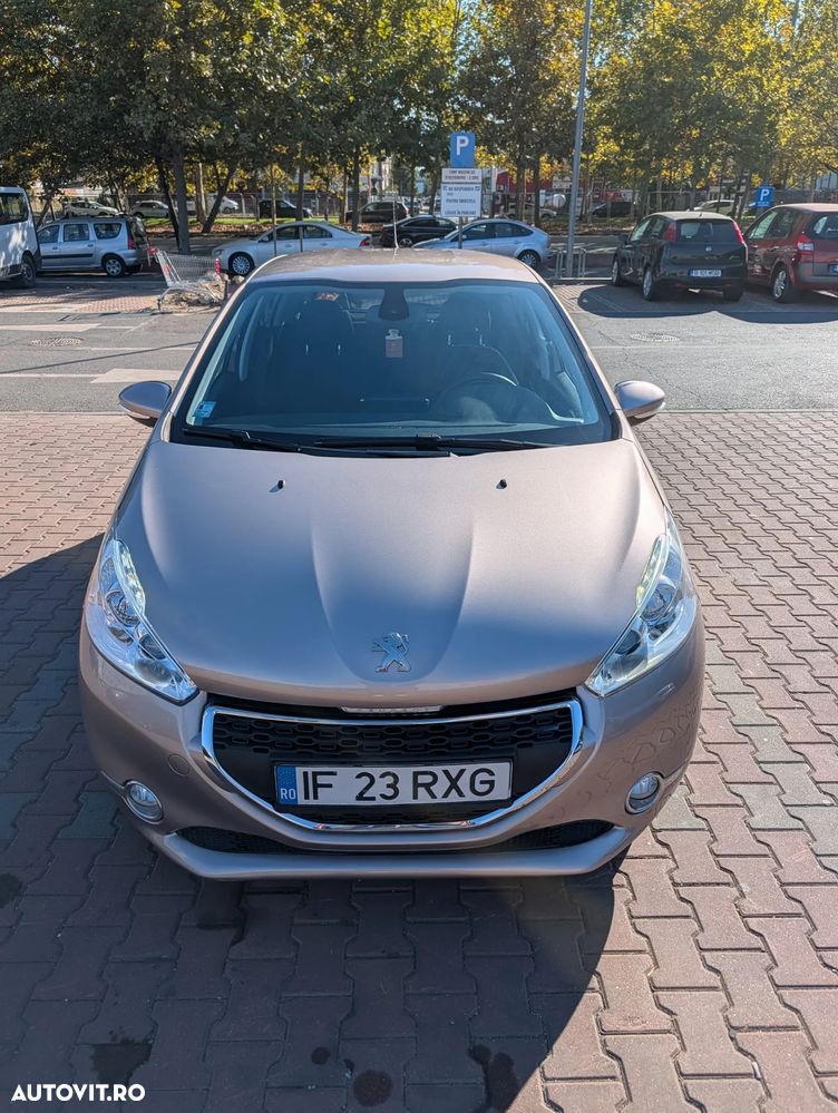 Peugeot 208 1.6 e-HDi FAP STT Allure - 2