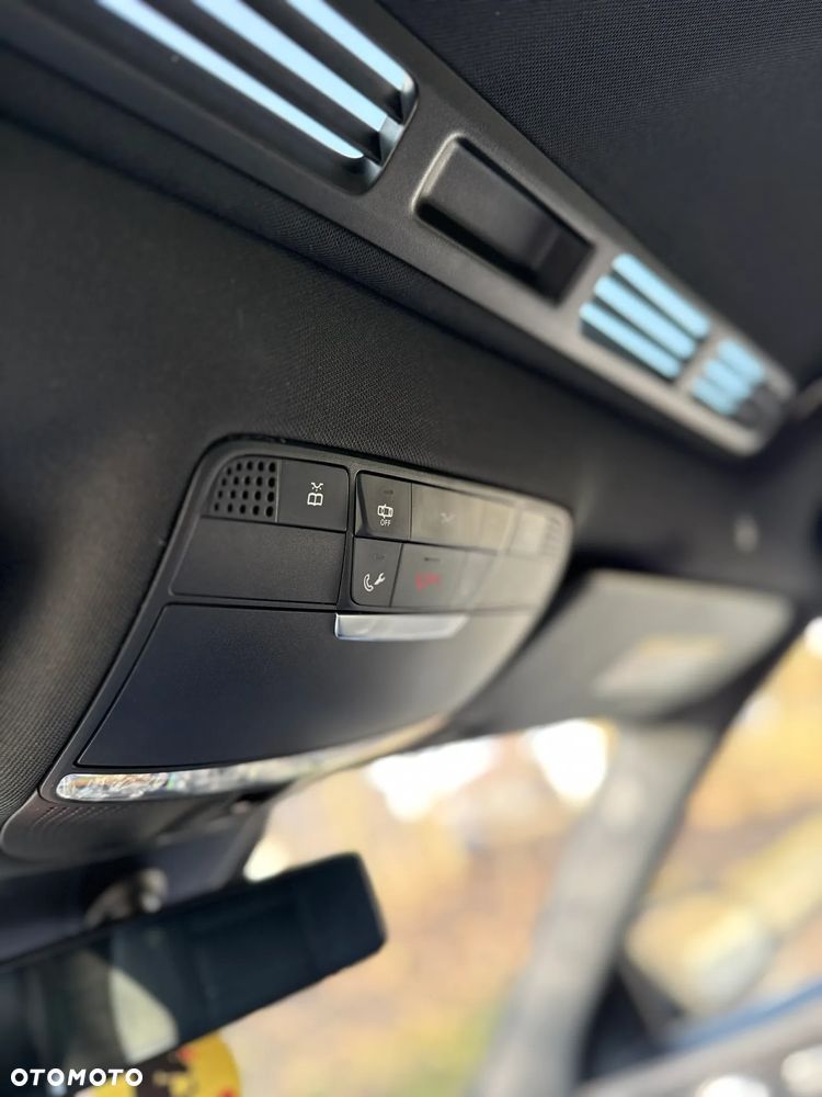 Mercedes-Benz Klasa E 220 d 9G-TRONIC - 30