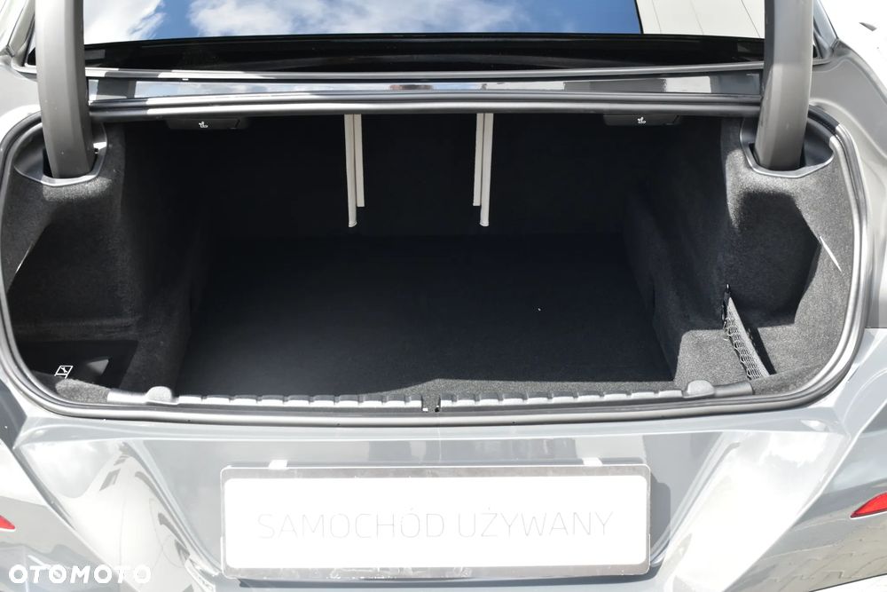 BMW Seria 8 - 20