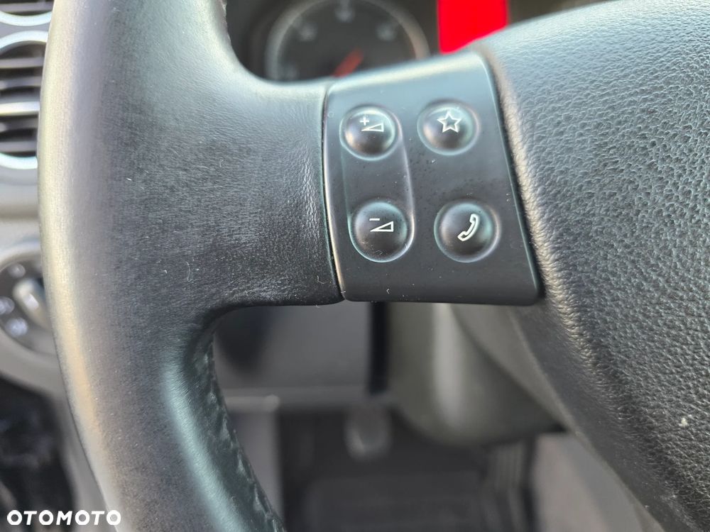 Volkswagen Golf Plus - 19