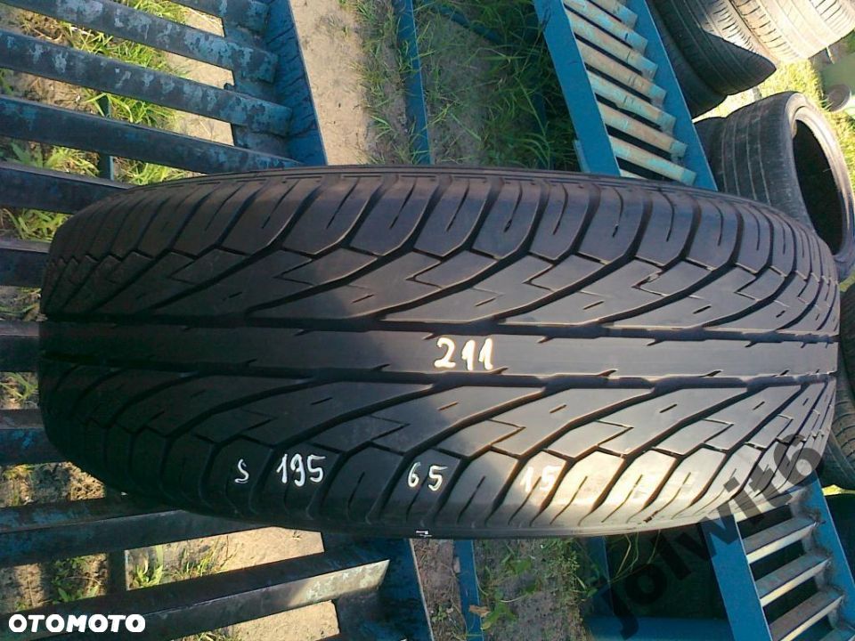 Dunlop 195/65/15 91H nr 211 - 1