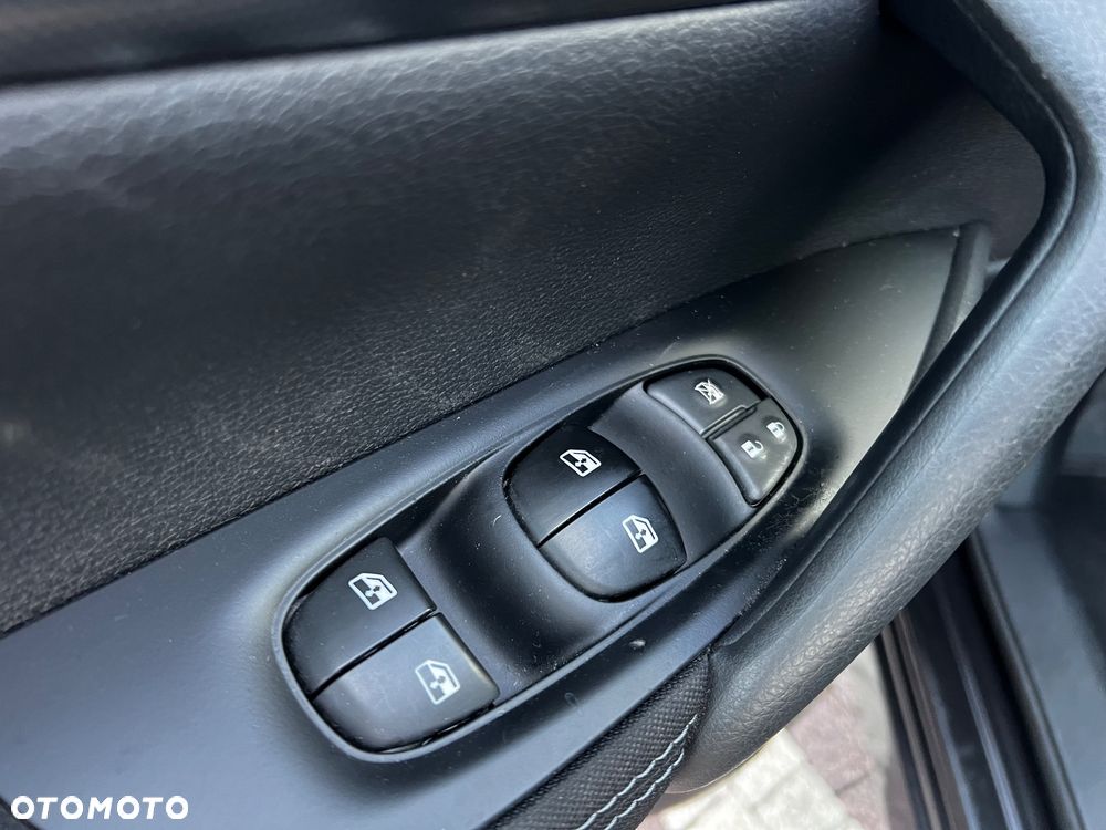 Nissan Qashqai 1.5 dCi Tekna EU6 - 10
