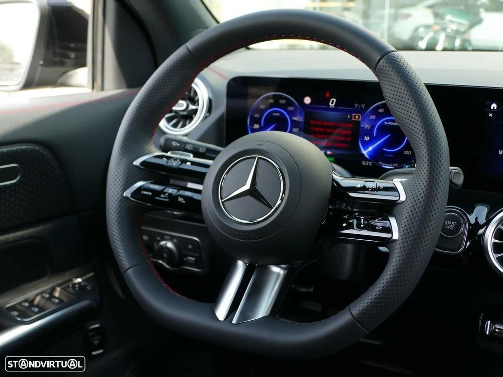Mercedes-Benz EQA 250+ AMG Line - 39