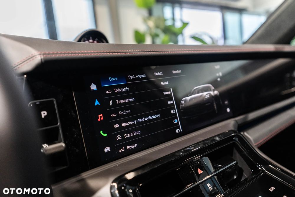 Porsche Panamera - 21
