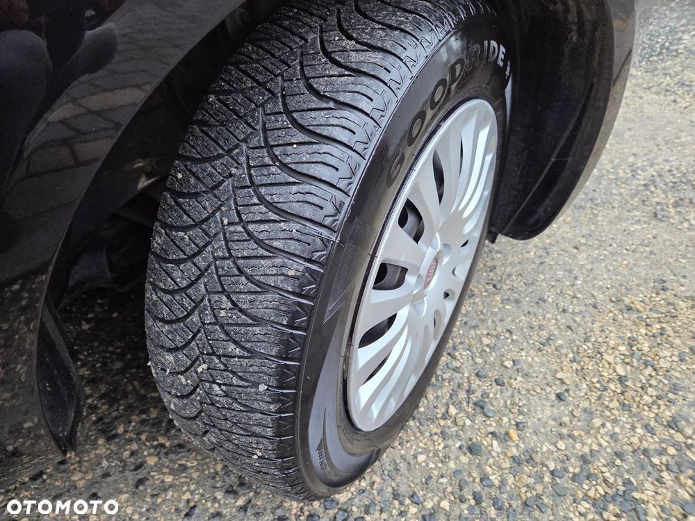 Fiat Punto Evo 1.4 8V Estiva Blue&Me - 19