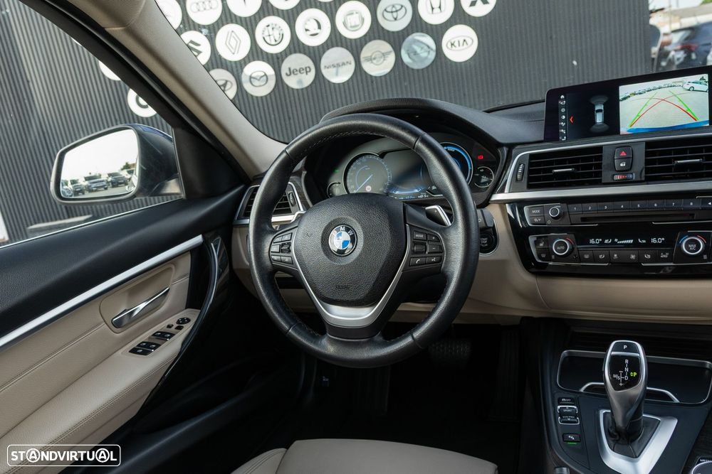 BMW 320 d ED Line Luxury Auto - 22