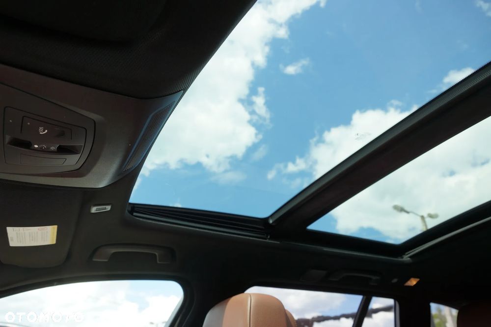 BMW Seria 5 520d - 28