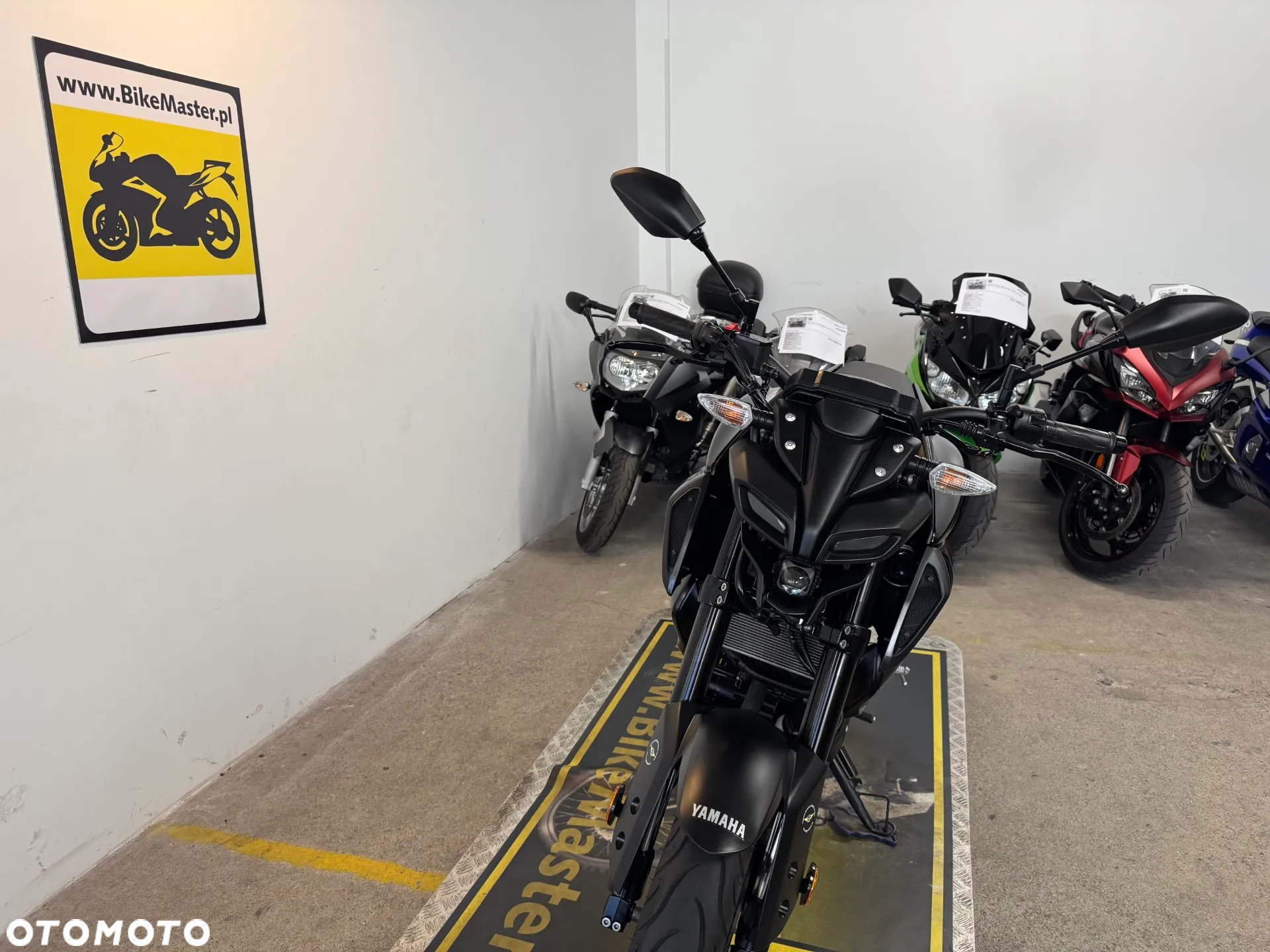 Yamaha MT - 33