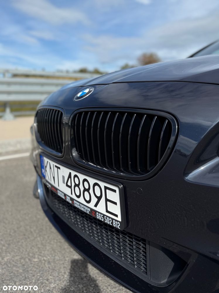 BMW Seria 5 525d xDrive - 8