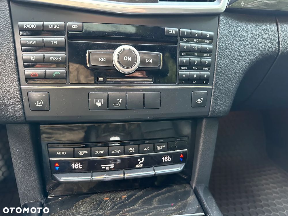 Mercedes-Benz Klasa E 350 4Matic 7G-TRONIC Avantgarde - 18