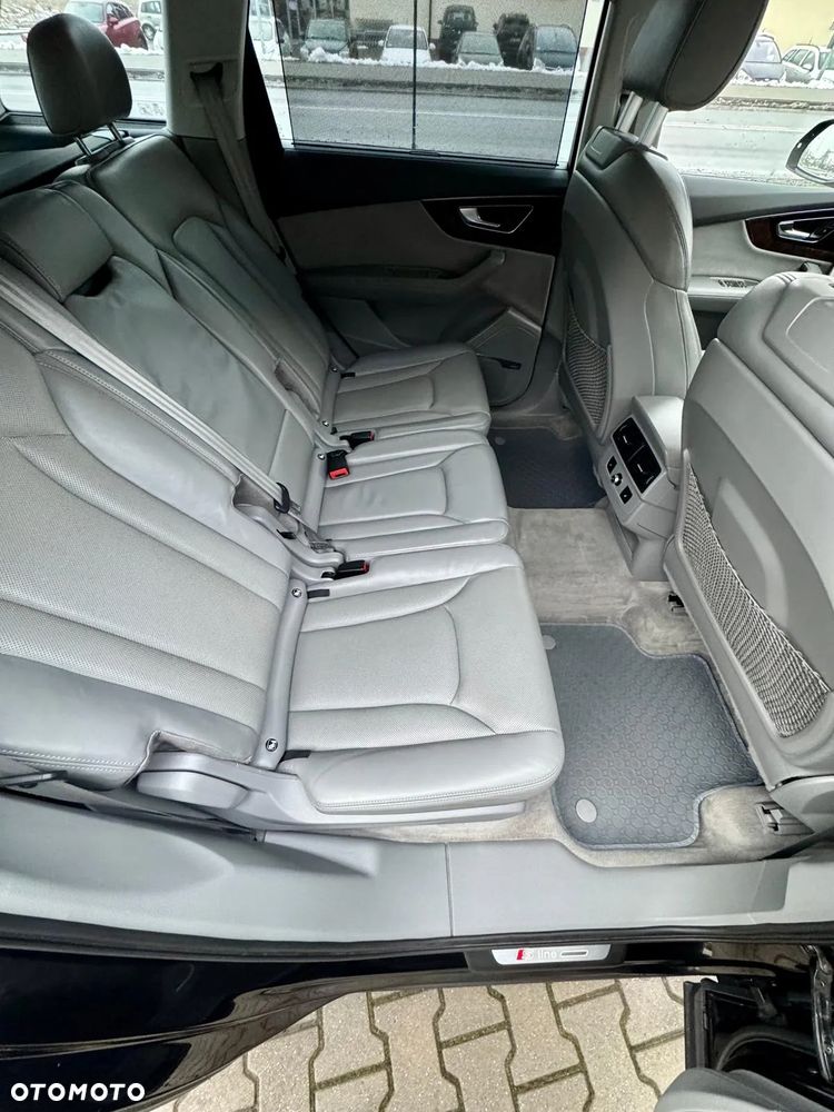 Audi Q7 - 8