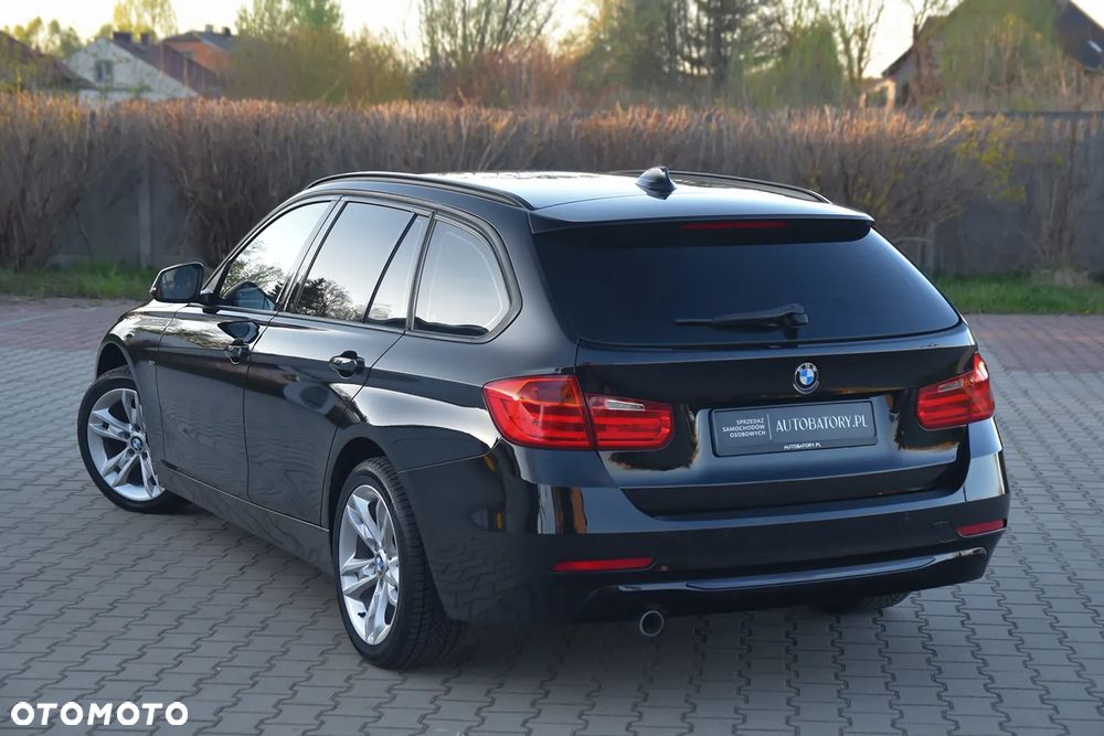BMW Seria 3 318d Sport Line - 13