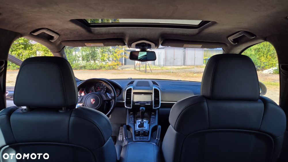Porsche Cayenne Turbo - 29