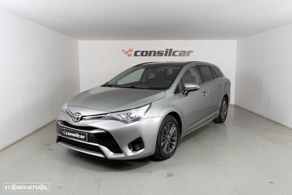 Toyota Avensis Touring Sports 1.6 D-4D Luxury+GPS - 1