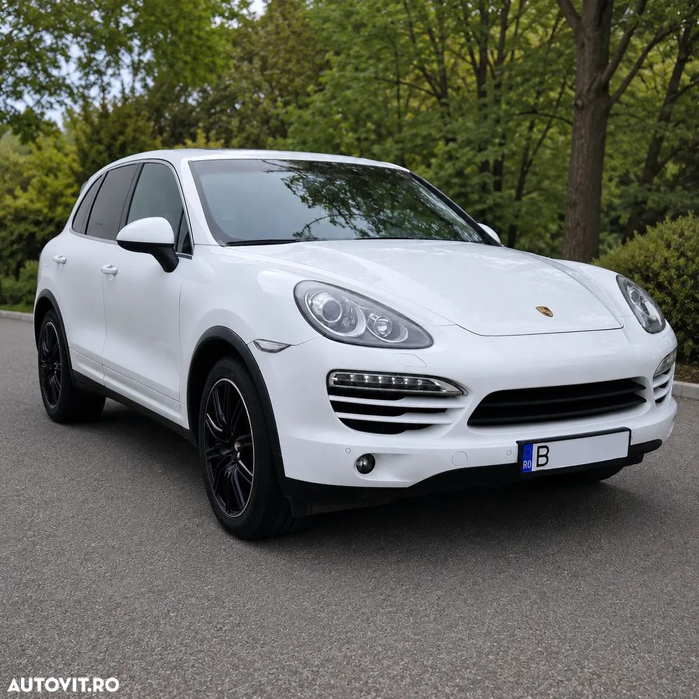 Porsche Cayenne - 1