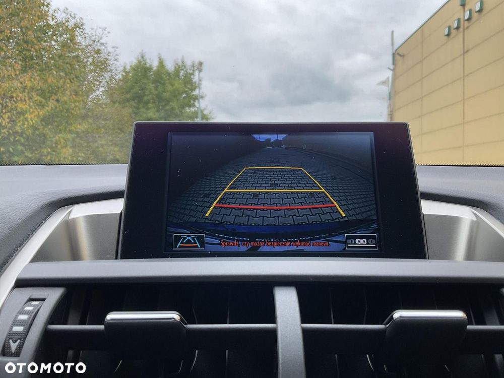 Lexus NX 300h F Sport AWD - 25