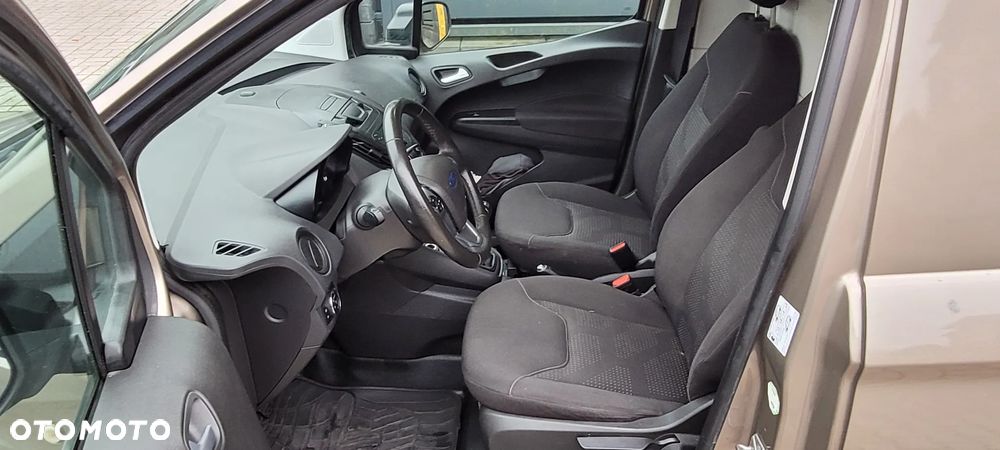 Ford Transit courier - 9