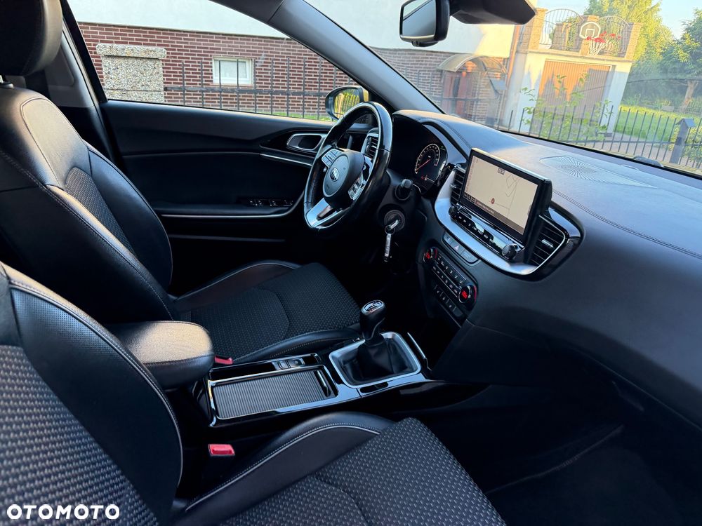 Kia XCeed 1.4 T-GDI OPF JBL SOUND EDITION - 16