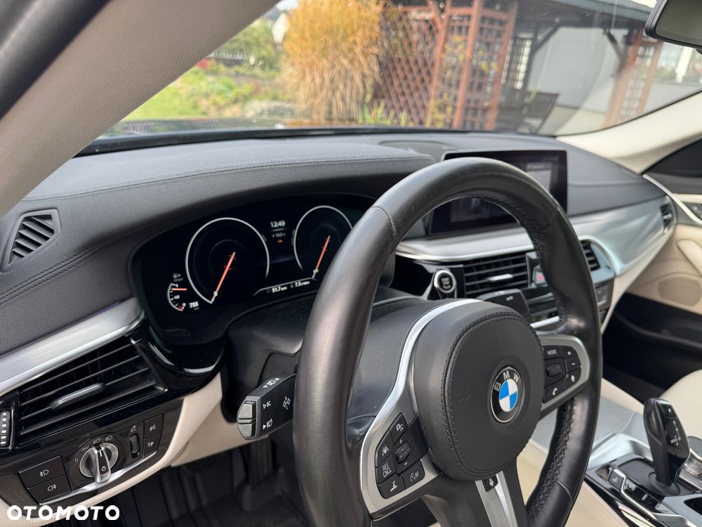 BMW Seria 5 520d xDrive Luxury Line sport - 8