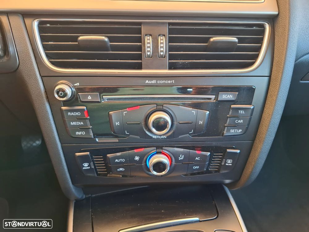 Audi A4 Avant 2.0 TDI Business Line - 31