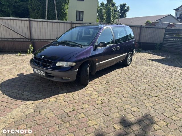 Chrysler Voyager LE 2.5L TD - 1
