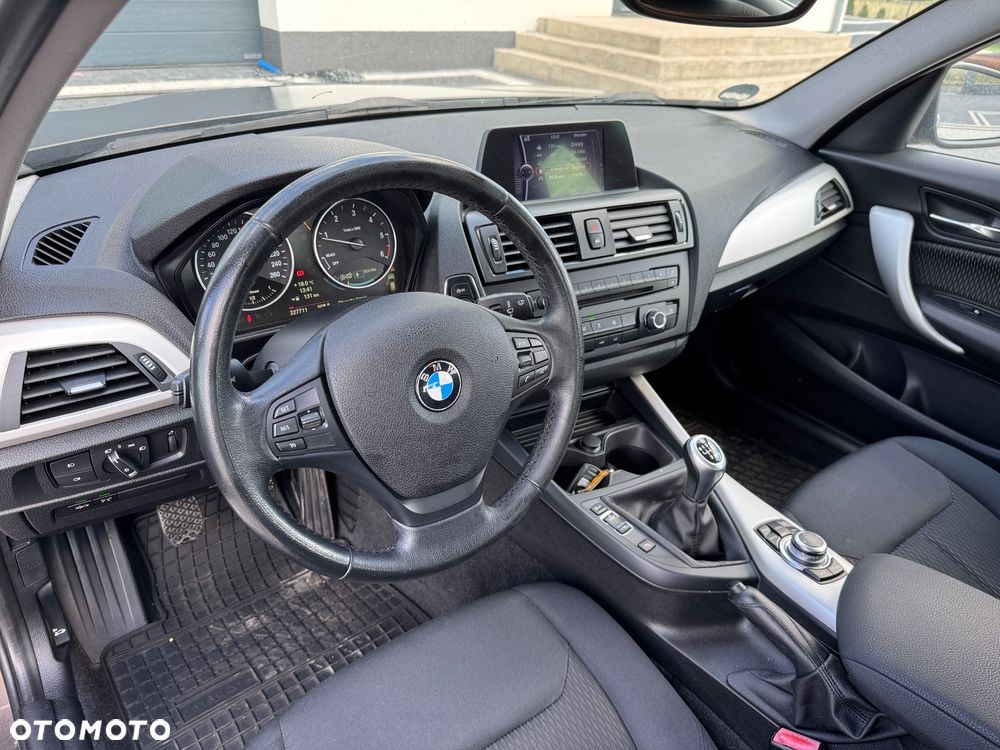 BMW Seria 1 116d - 17