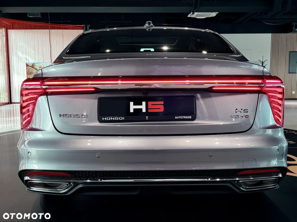 Hongqi H5 2.0T Deluxe - 4