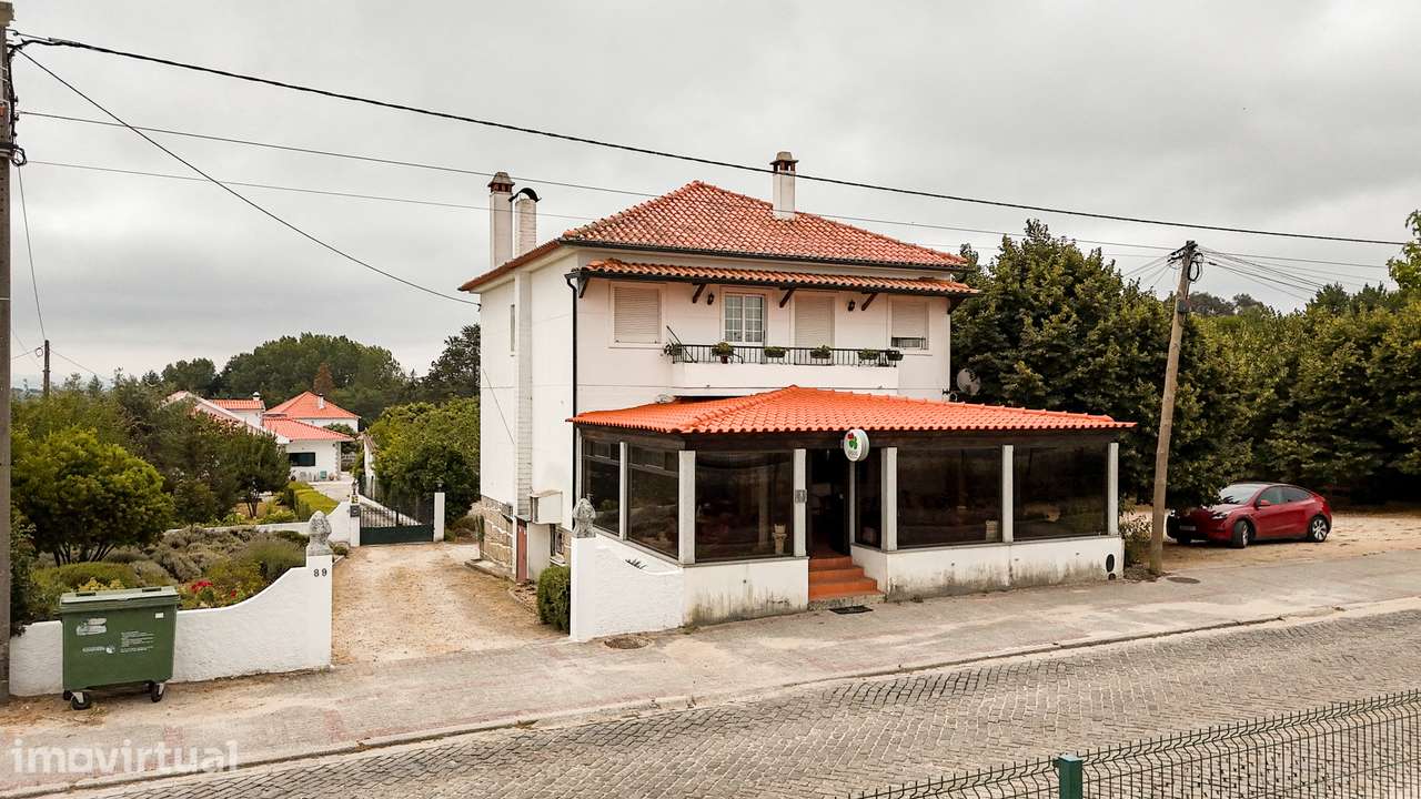 Prédio Misto com Habitação, Restaurante e Jogos Santa Casa - Grande imagem: 4/44