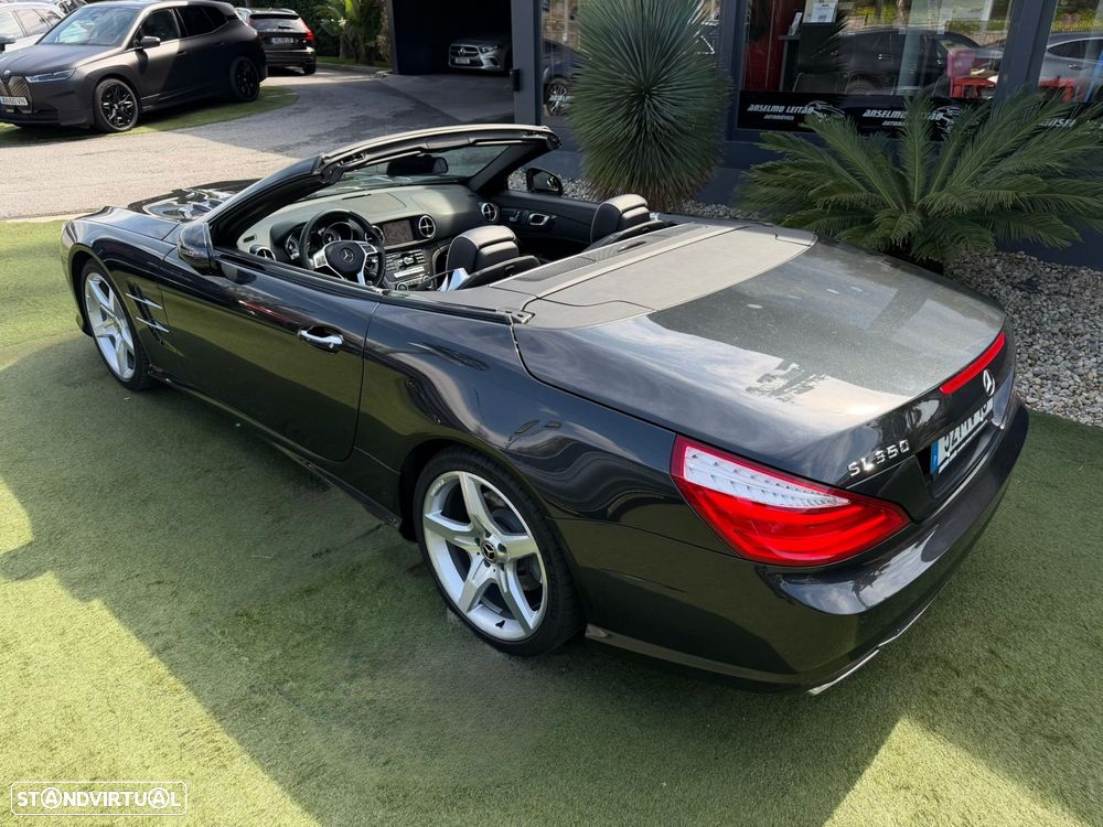 Mercedes-Benz SL 350 Standard - 24