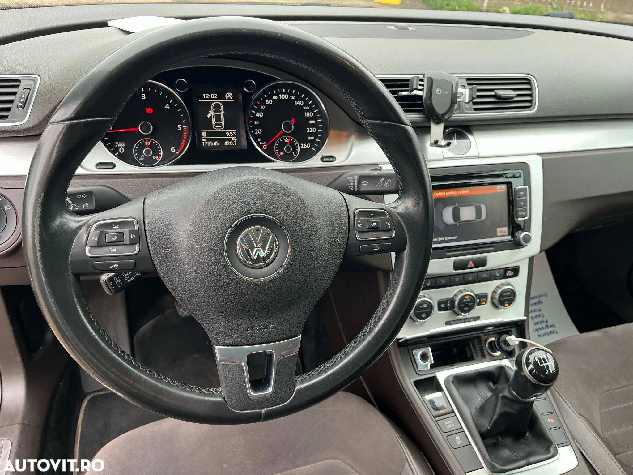 Volkswagen Passat Variant 2.0 TDI BlueMotion Technology Highline - 13