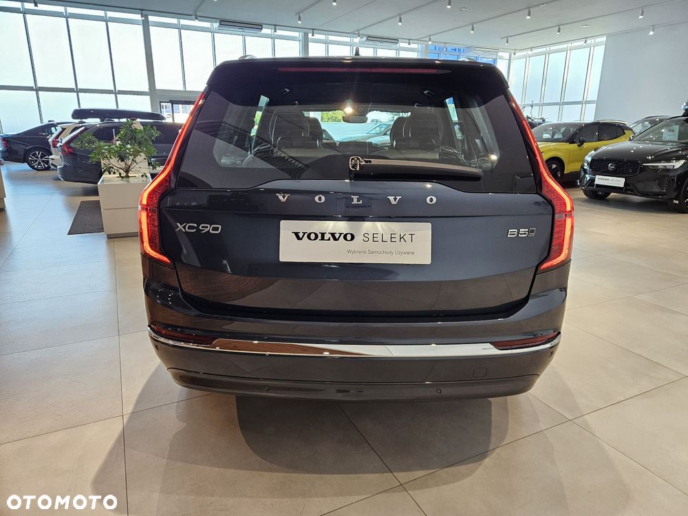 Volvo XC 90 - 7