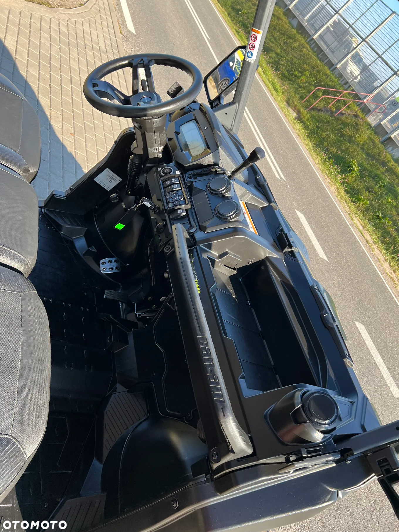 Can-Am Inny - 11