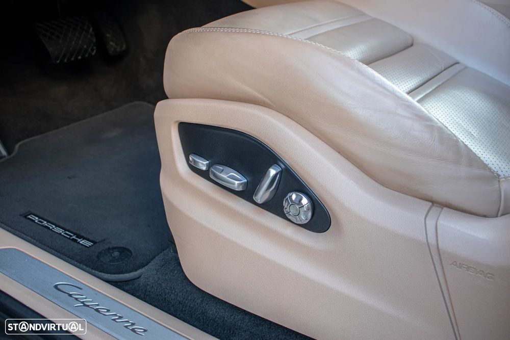 Porsche Cayenne E-Hybrid - 10