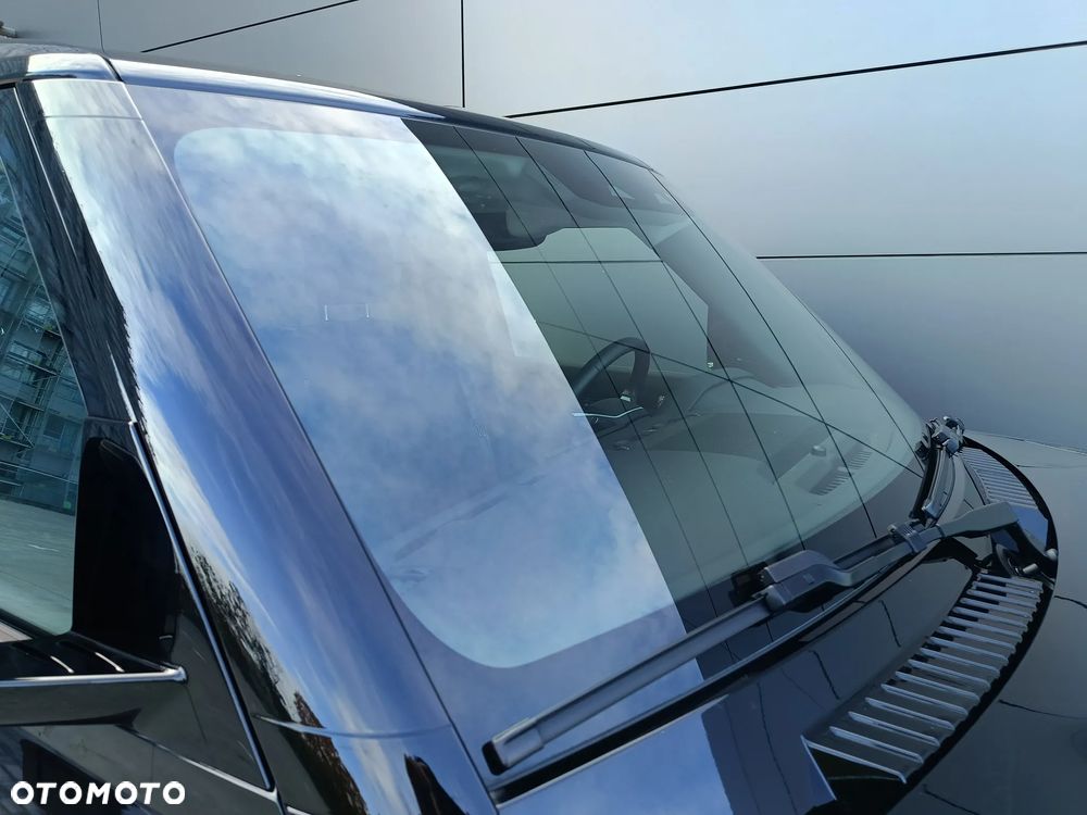 Land Rover Defender - 16