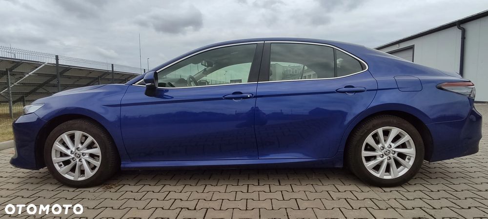 Toyota Camry 2.5 Hybrid Comfort CVT - 2