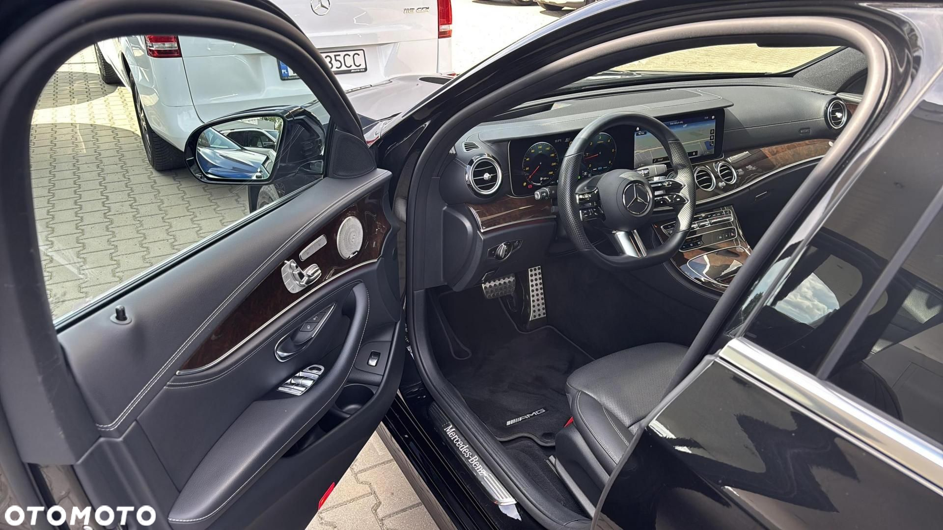 Mercedes-Benz Klasa E - 9