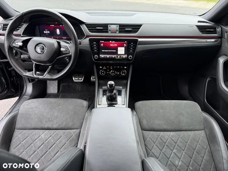 Skoda Superb 2.0 TDI SCR Sportline DSG - 11
