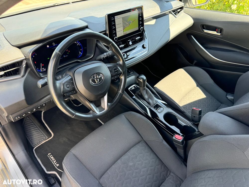 Toyota Corolla 1.8 Business Edition - 11