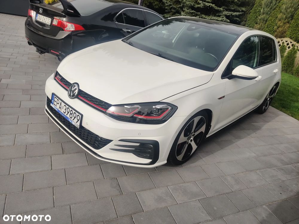 Volkswagen Golf GTI 2.0 TSI OPF DSG Performance - 2