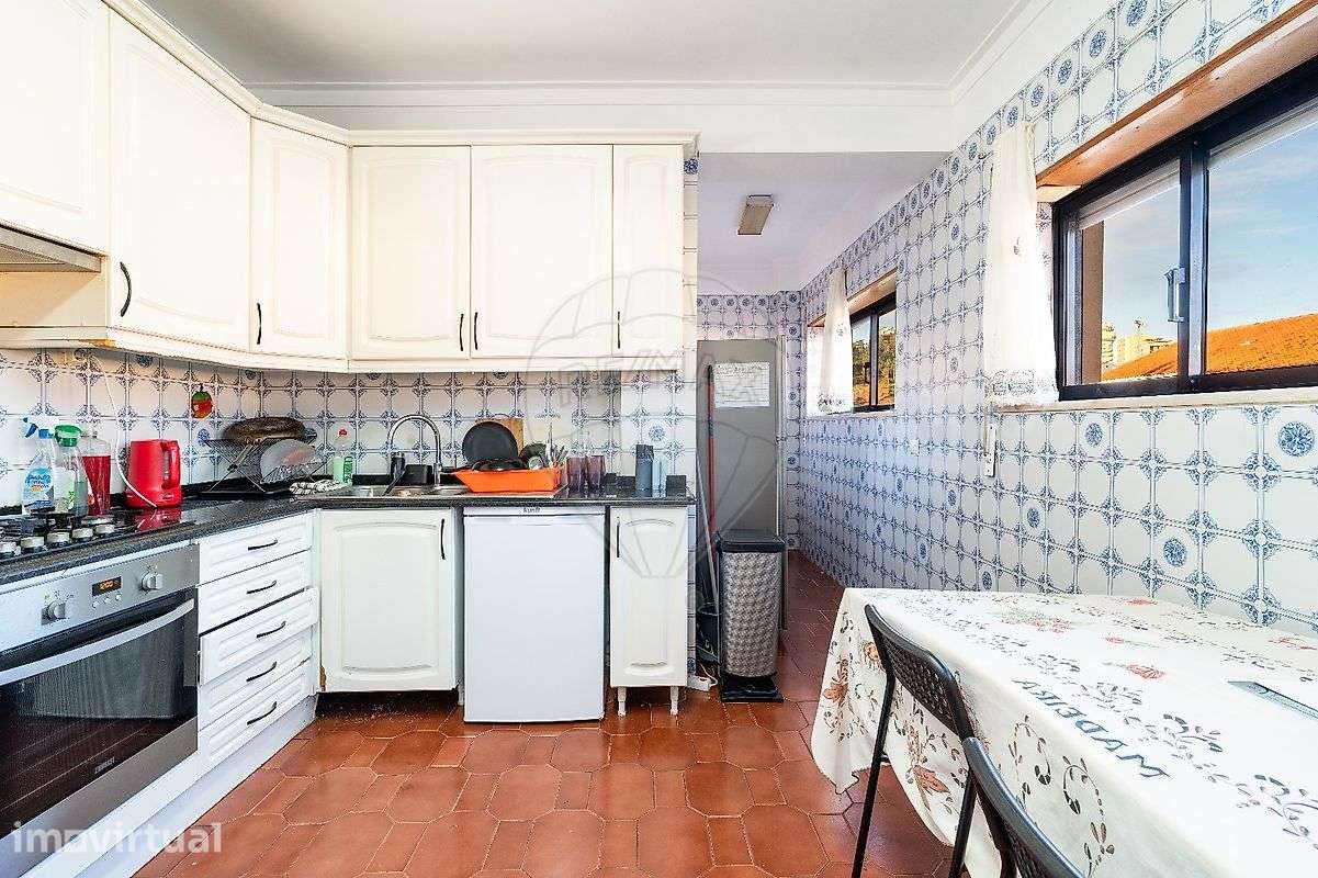 Apartamento T8 para venda - Grande imagem: 3/27