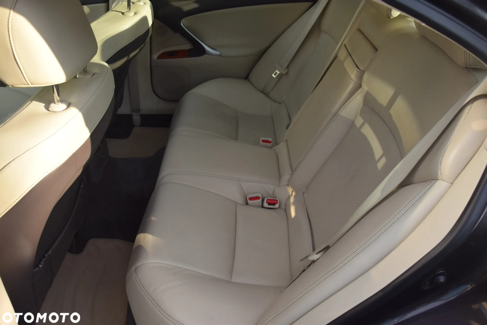 Lexus IS 250 Prestige - 9