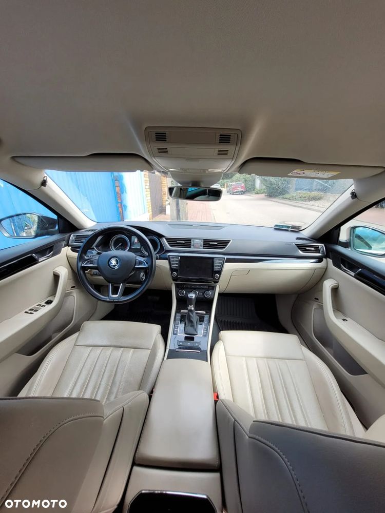 Skoda Superb 2.0 TSI 4x4 L&K DSG - 11