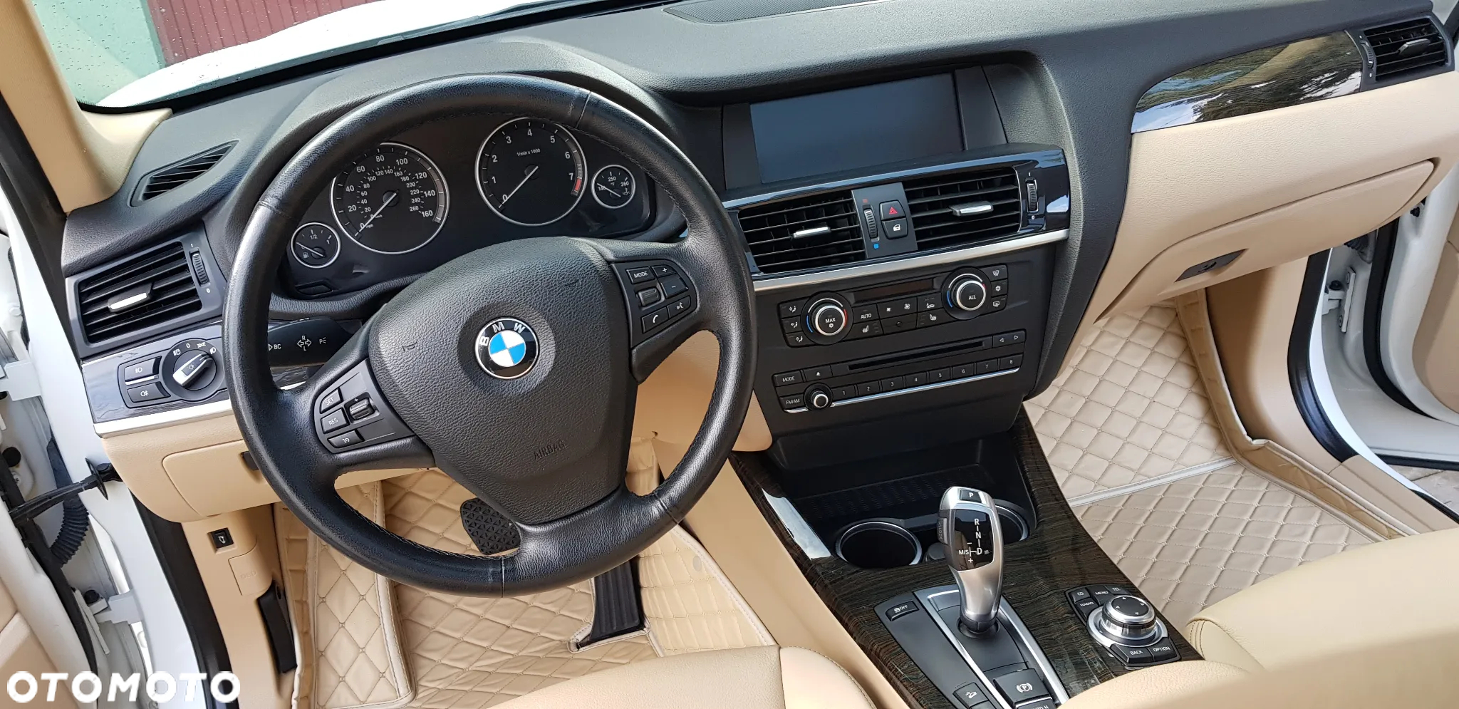 BMW X3 xDrive28i - 16