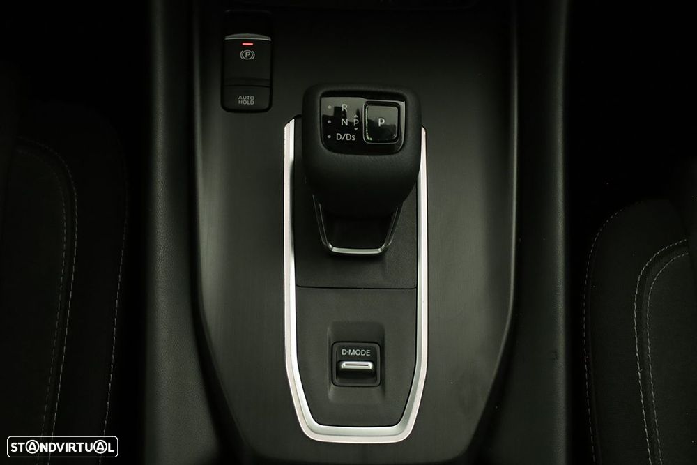 Nissan Qashqai 1.3 DIG-T N-Connecta LED Xtronic - 14
