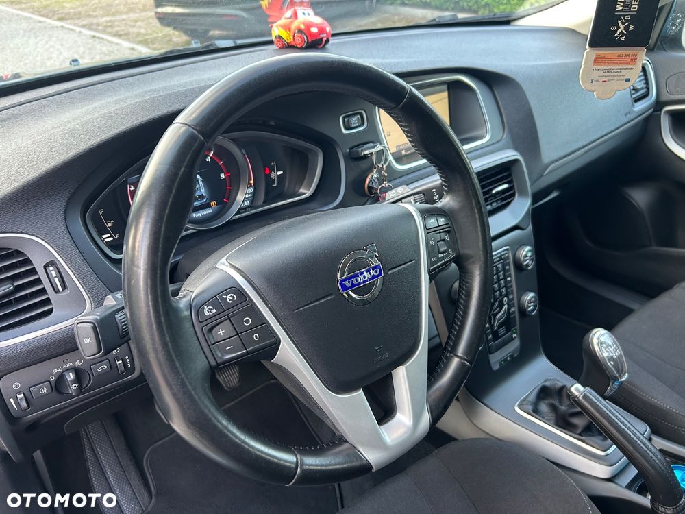 Volvo V40 D2 Kinetic - 19