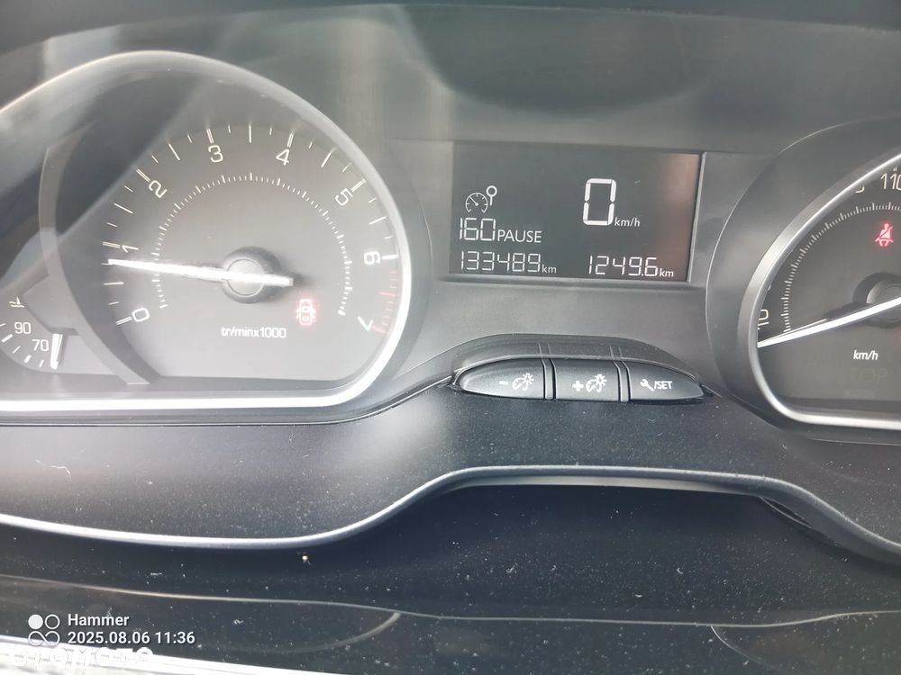 Peugeot 208 1.2 PureTech Style - 19