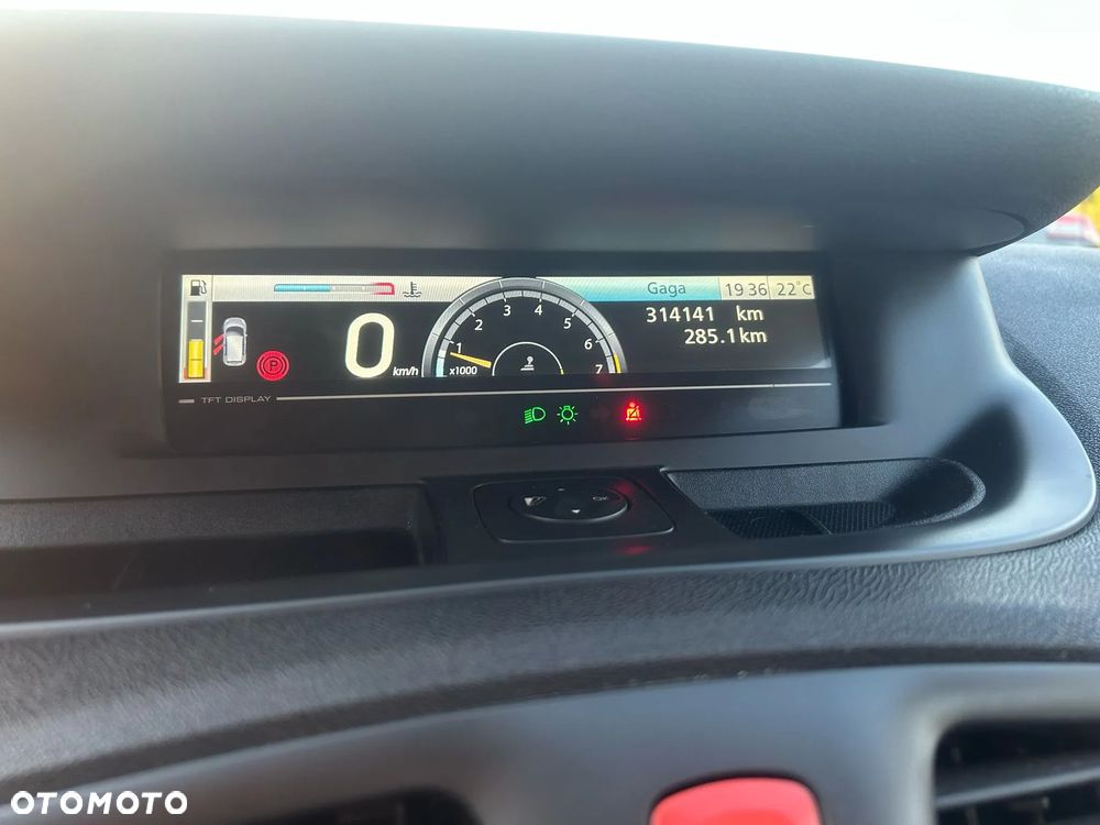 Renault Scenic - 4