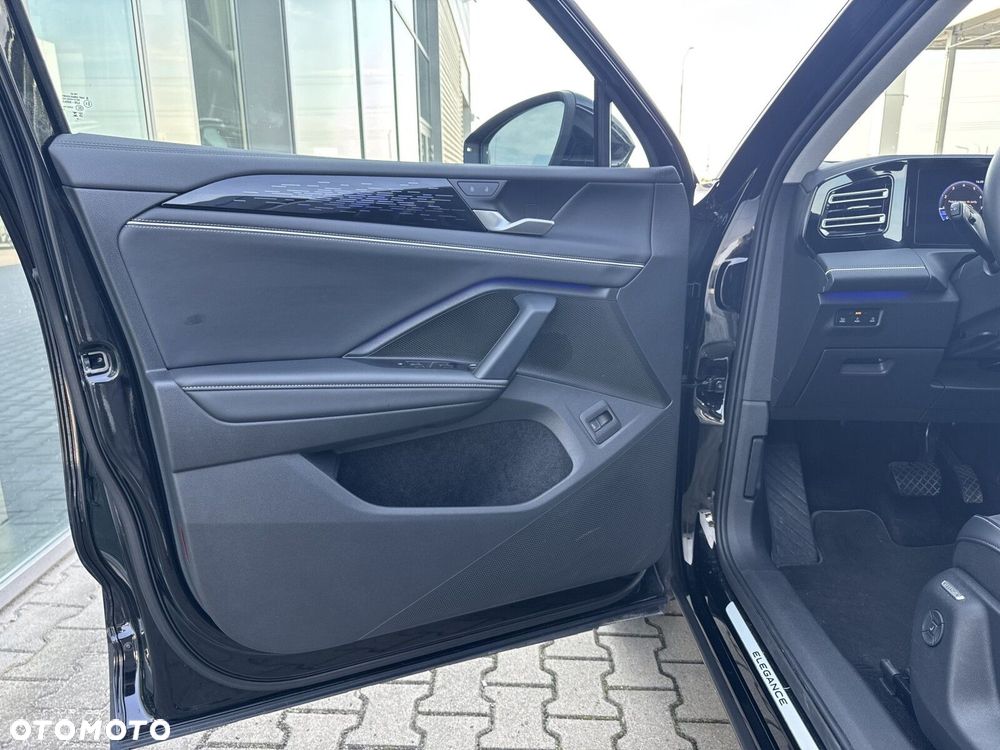 Volkswagen Tiguan - 11