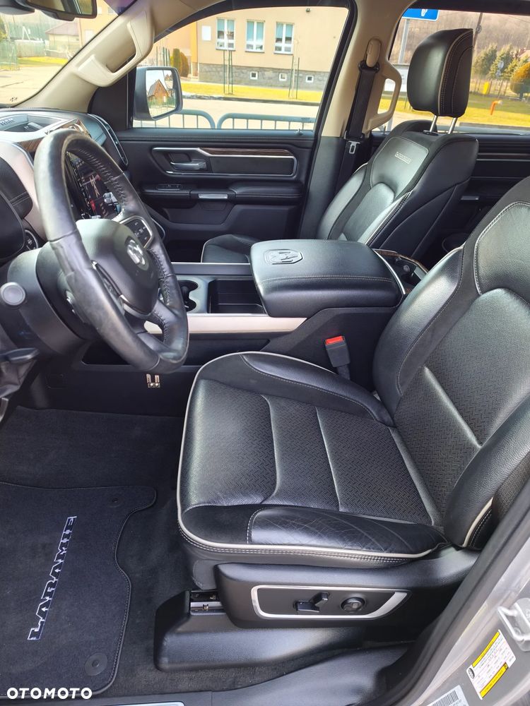 RAM 1500 5.7 Crew Cab Laramie - 11